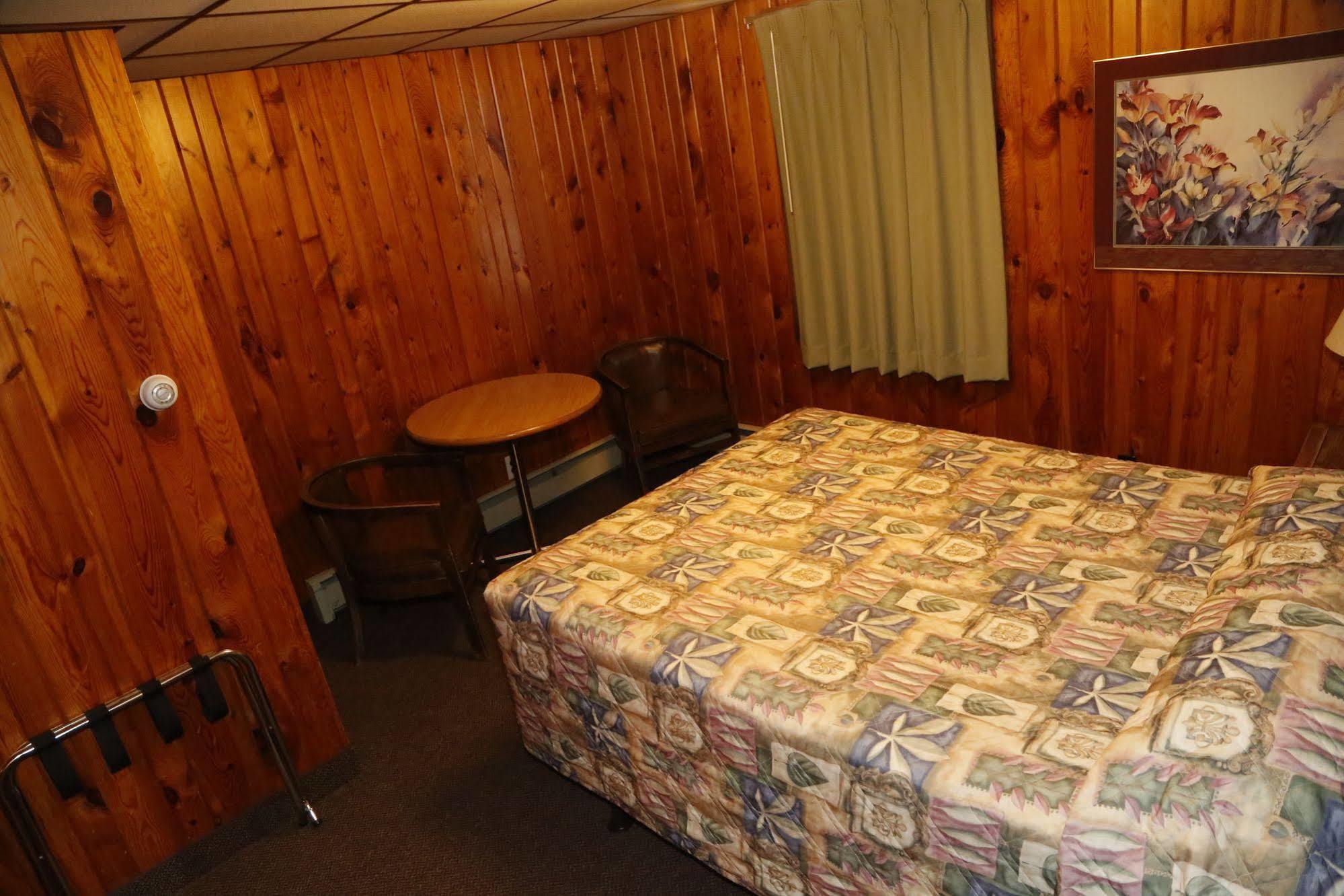 Motel Ely מראה חיצוני תמונה